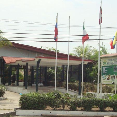Hotel Sol Del Oriente Iquitos Exteriör bild