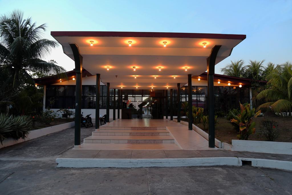 Hotel Sol Del Oriente Iquitos Exteriör bild